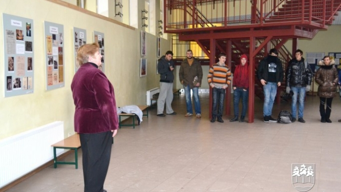 Publiskās slidotavas atklāšana