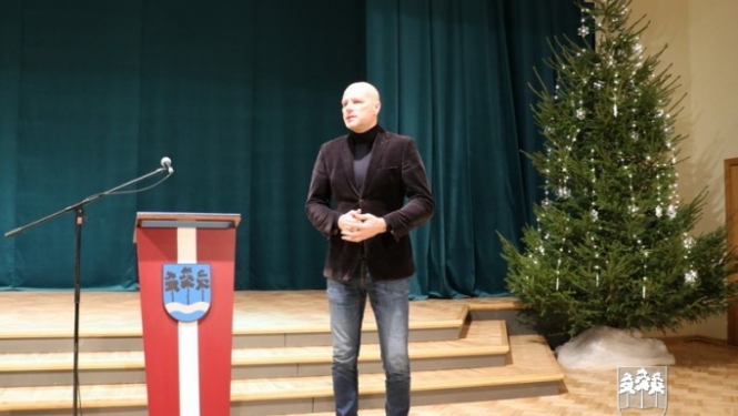 Profesionālajos svētkos godina Ogres novada pašvaldības policijas darbiniekus