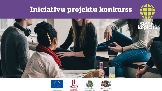 Iniciatīvu projektu konkurss. Attēlā jaunieši apspriežas