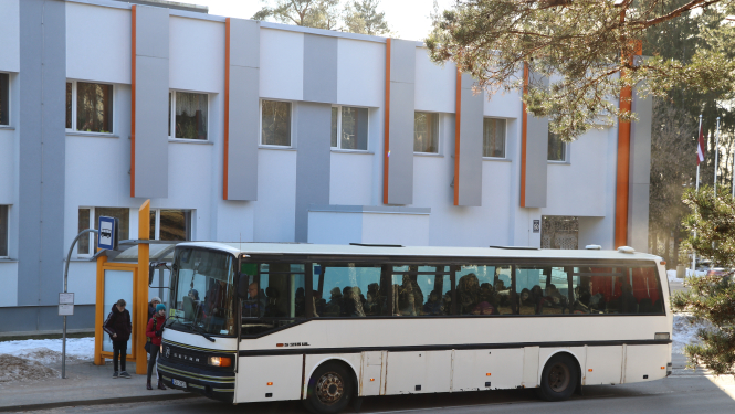 Ārkārtējās situācijas apstākļos paredzētas izmaiņas autobusu maršrutos