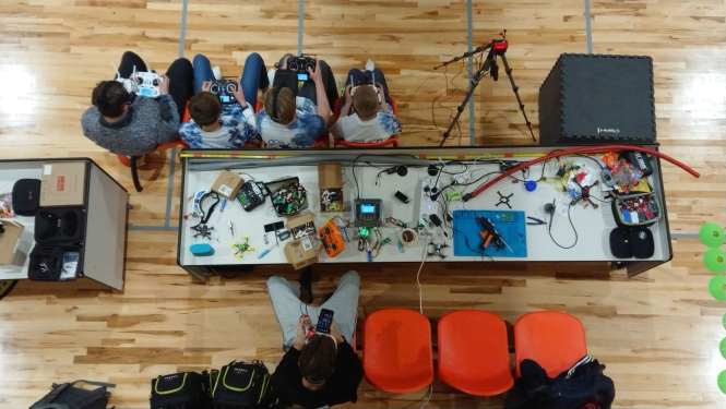 Septembrī Ogrē sāksies dronu skolas “Robopilots” nodarbības skolēniem