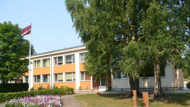 "Dzīpariņš"