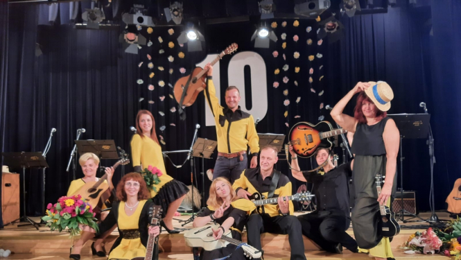 Aizvadīts Ķeguma ģitārspēles studijas 10 gadu jubilejas koncerts