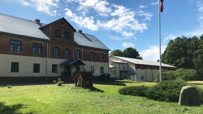 Krapes skola