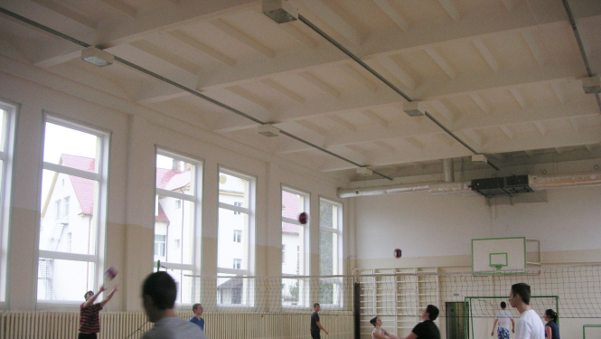 Volejbola treniņš Meņģeles sporta zālē