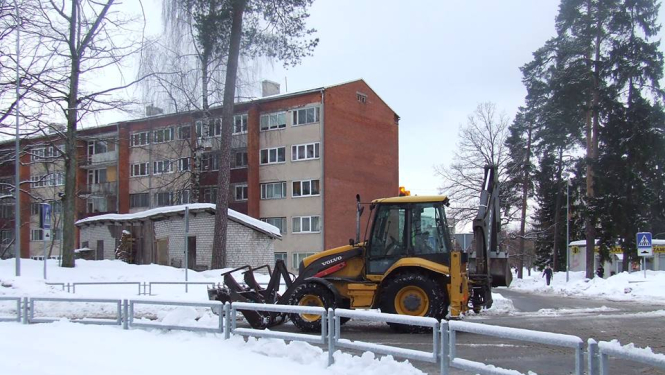 Ziema un ielu uzturēšanas darbi turpinās
