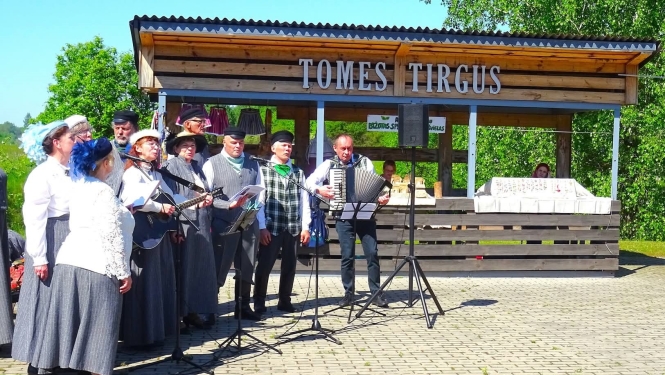 Aizritējuši Tomes pagasta svētki “Kas kaitēja man dzīvot diža meža maliņā”