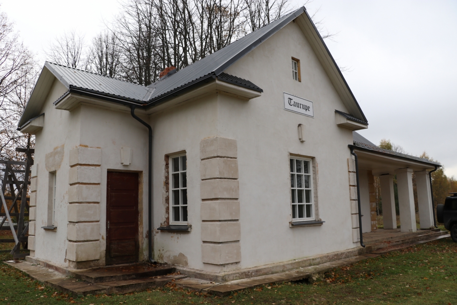 Projekts “Taurupes stacijas uzgaidāmās telpas pārveidošana par publisku pasākumu telpu”