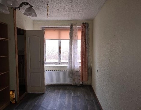 Nekustamā īpašuma “Cerības” - 9 Ogresgala pagastā izsole. Istaba.