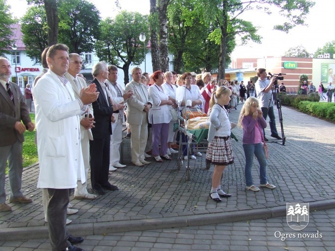 Ogres rajona slimnīca piedalās protesta akcijā