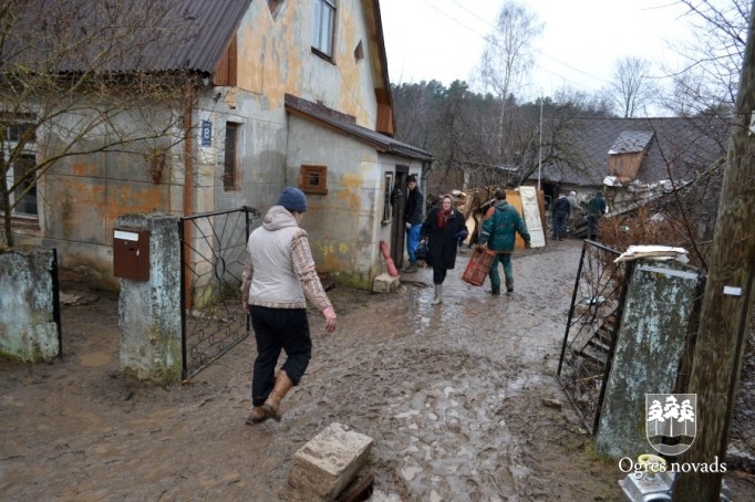 Ogres novada pašvaldībā apskatāma Raita Gultnieka personālizstāde