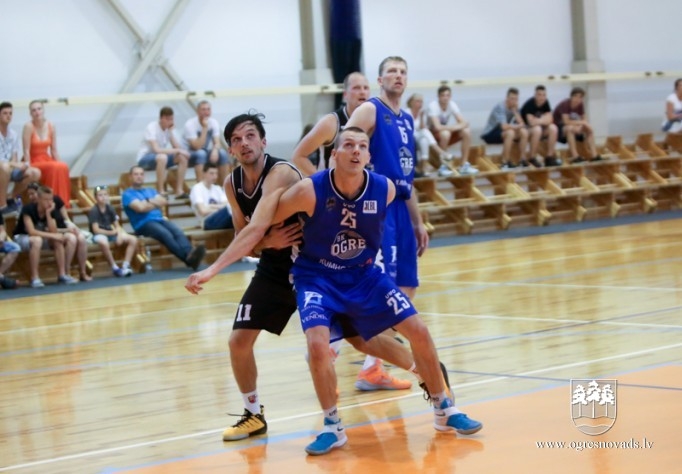 Ogres basketbola izlase ar uzvaru sāk atlases turnīru