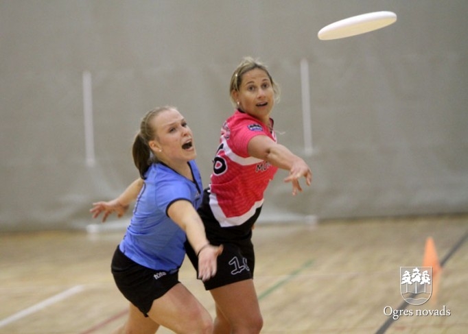 Ogres "Momenta" frisbijistes - Latvijas vicečempiones