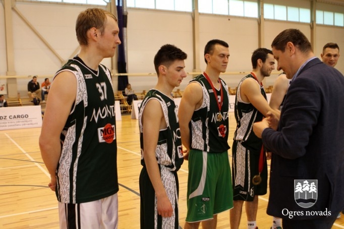 Finišējis Ogres novada čempionāts basketbolā