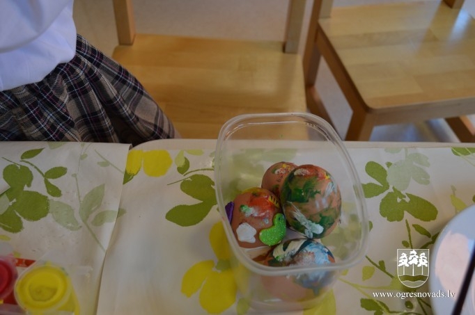 Vecvecāku pēcpusdiena “Riekstiņā” - “Visi putni skaisti dzied”