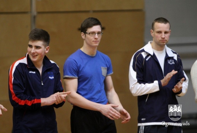 Ogres NSC svarcēlājiem sekmīgs starts Latvijas čempionātā