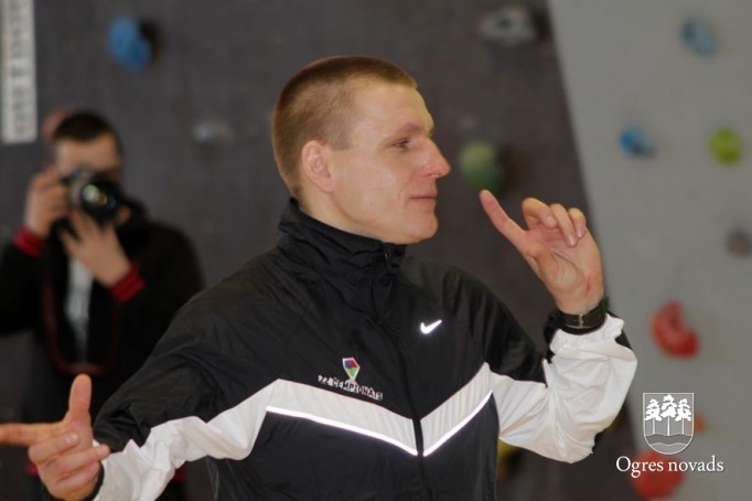 Suntažu vidusskolā viesojas Aigars Fadejevs (foto Andris Linde)