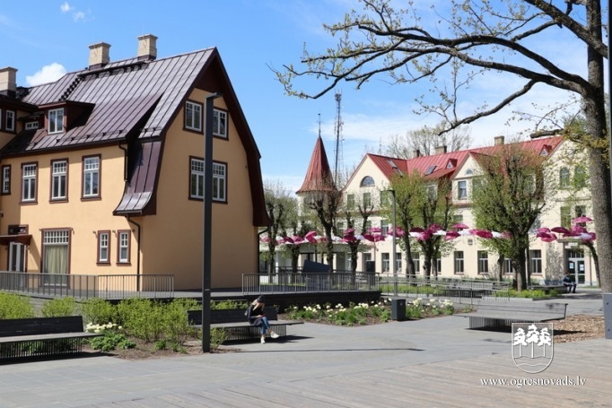 Pilsētas iedzīvotājus un viesus priecē strūklakas (14.05.2020)