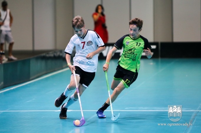 "Ogres Vilku" komanda izcīna "Unihoc Riga Cup 2018" kausu