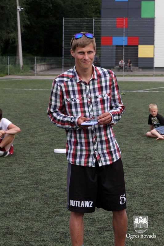 Latvijas Frisbija čempionāts (LFČ) sieviešu un vīriešu grupā