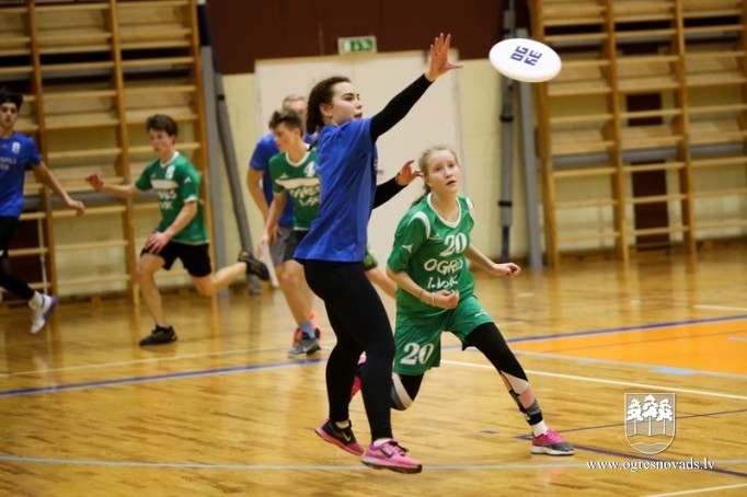 Ogres 1. vidusskolas frisbijistiem – Latvijas čempionāta bronza