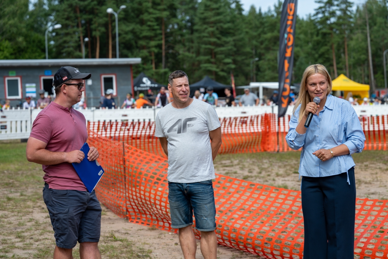 15. augustā dabas parkā Zilie kalni jau 15. reizi norisinājās Ikšķiles MTB velobrauciens 2026, kas šogad pulcēja kopumā vairāk kā 300 dalībniekus. 