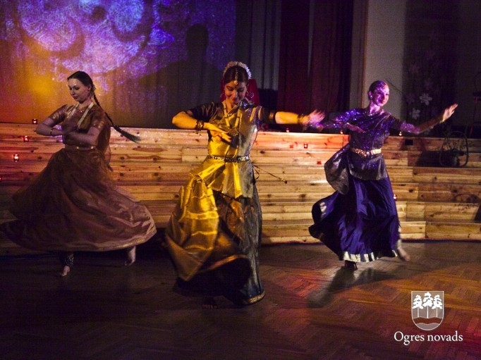 Festivāls "Deju palete" Suntažos