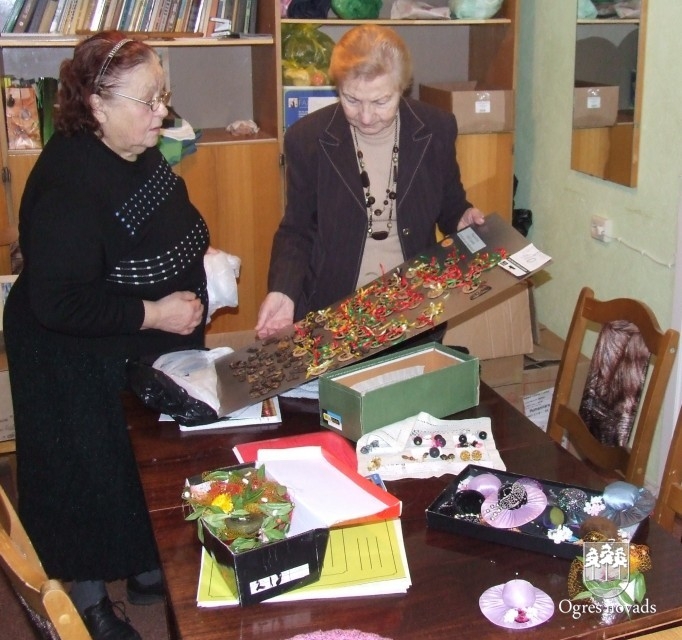 Invalīdu biedrības rokdarbu izstāde