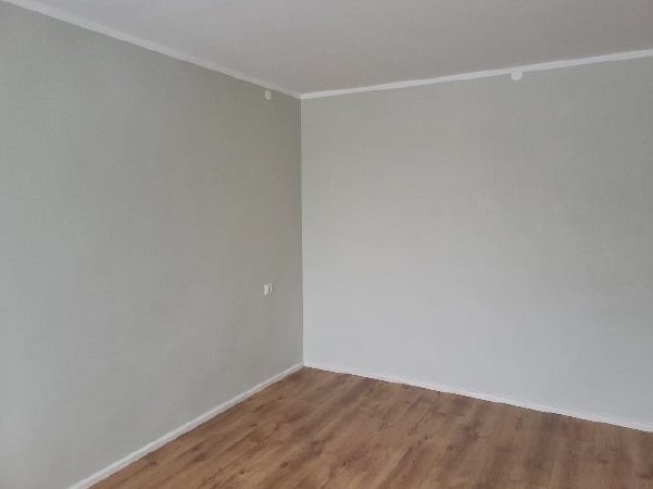 Istaba gaišos toņos