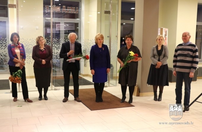 Ogrē skatāma fotoizstāde par desmit Latvijas izteiksmīgākajām bibliotēkām