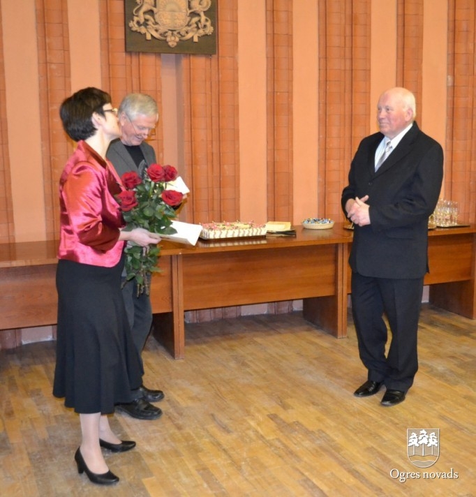 Jūlijam Beļavniekam 80