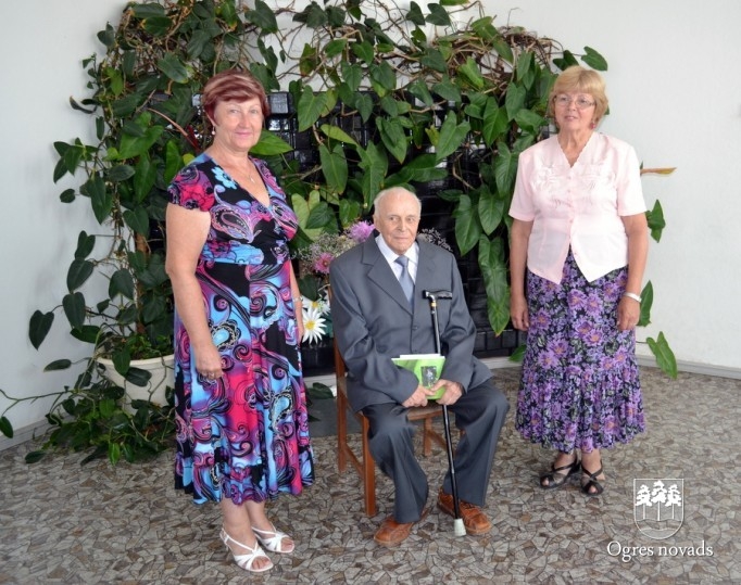 Jānis Liepiņš atzīmē 90 gadu jubileju
