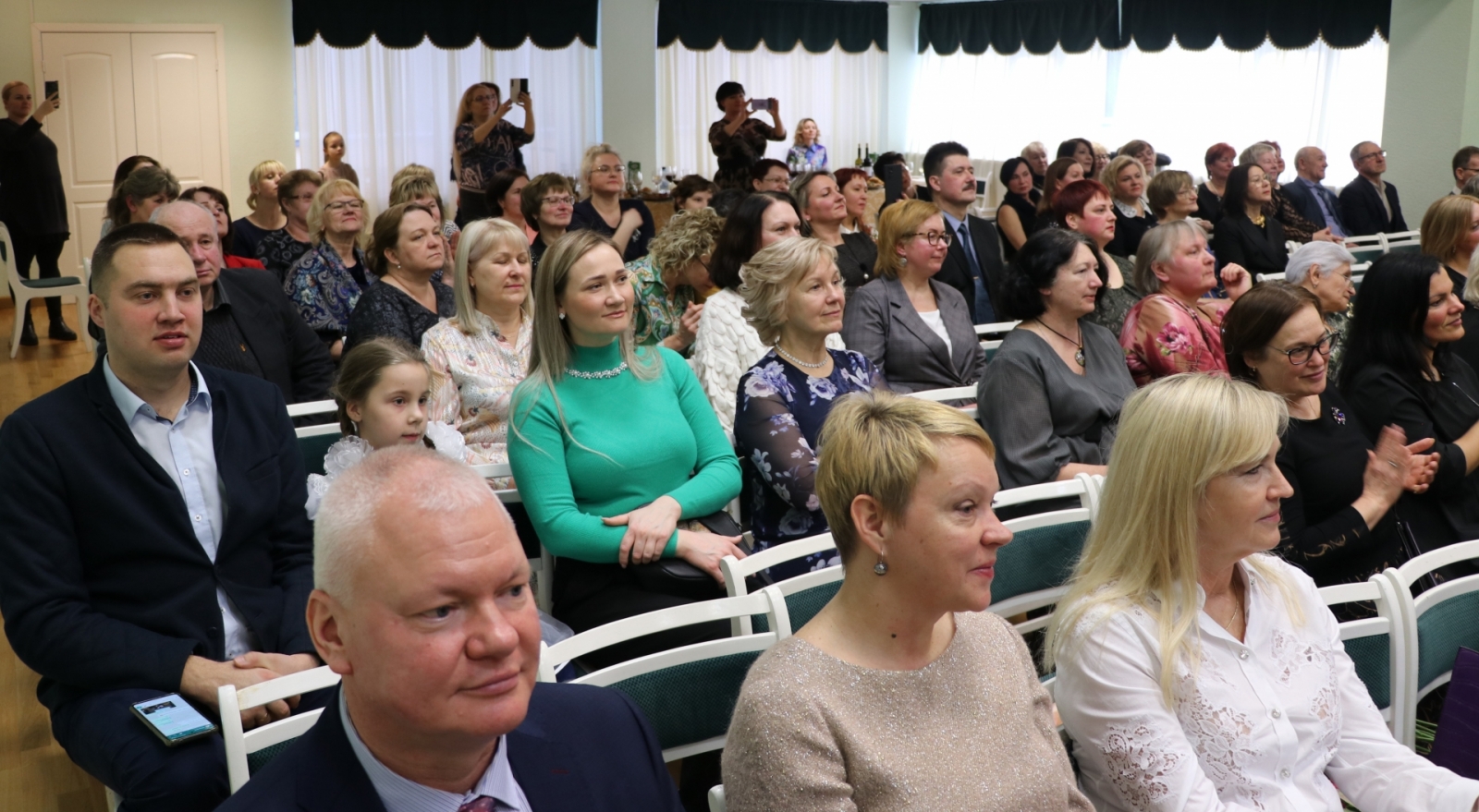 Jaunogres vidusskolai 50