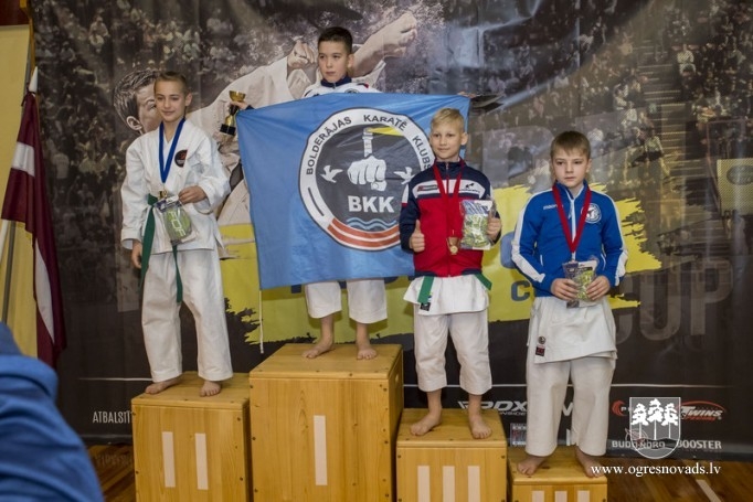 Ogres “Karate SEN-E” iegūst trešo vietu čempionātā