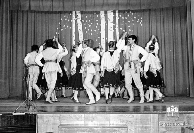 Madlienas kultūras namam 50