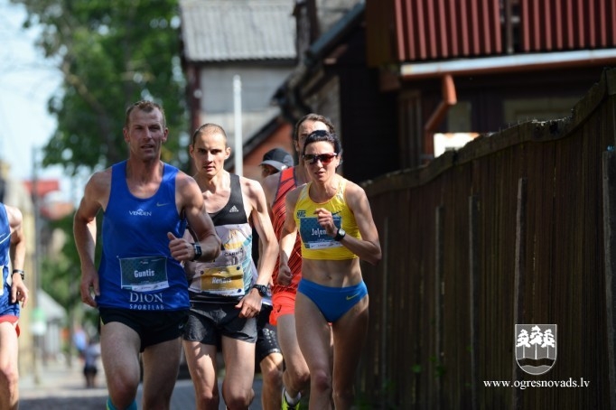 R.Rozem un R.Kaimiņam dubultuzvara Ventspils maratonā
