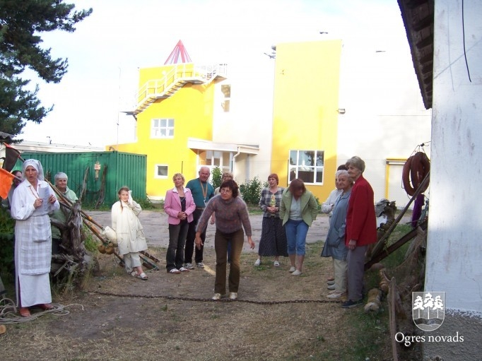 Ogres politiski represēto klubam 25