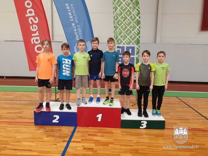 Ogres novada sporta centrā aizvadītās vieglatlētikas sacensības U-12 grupā