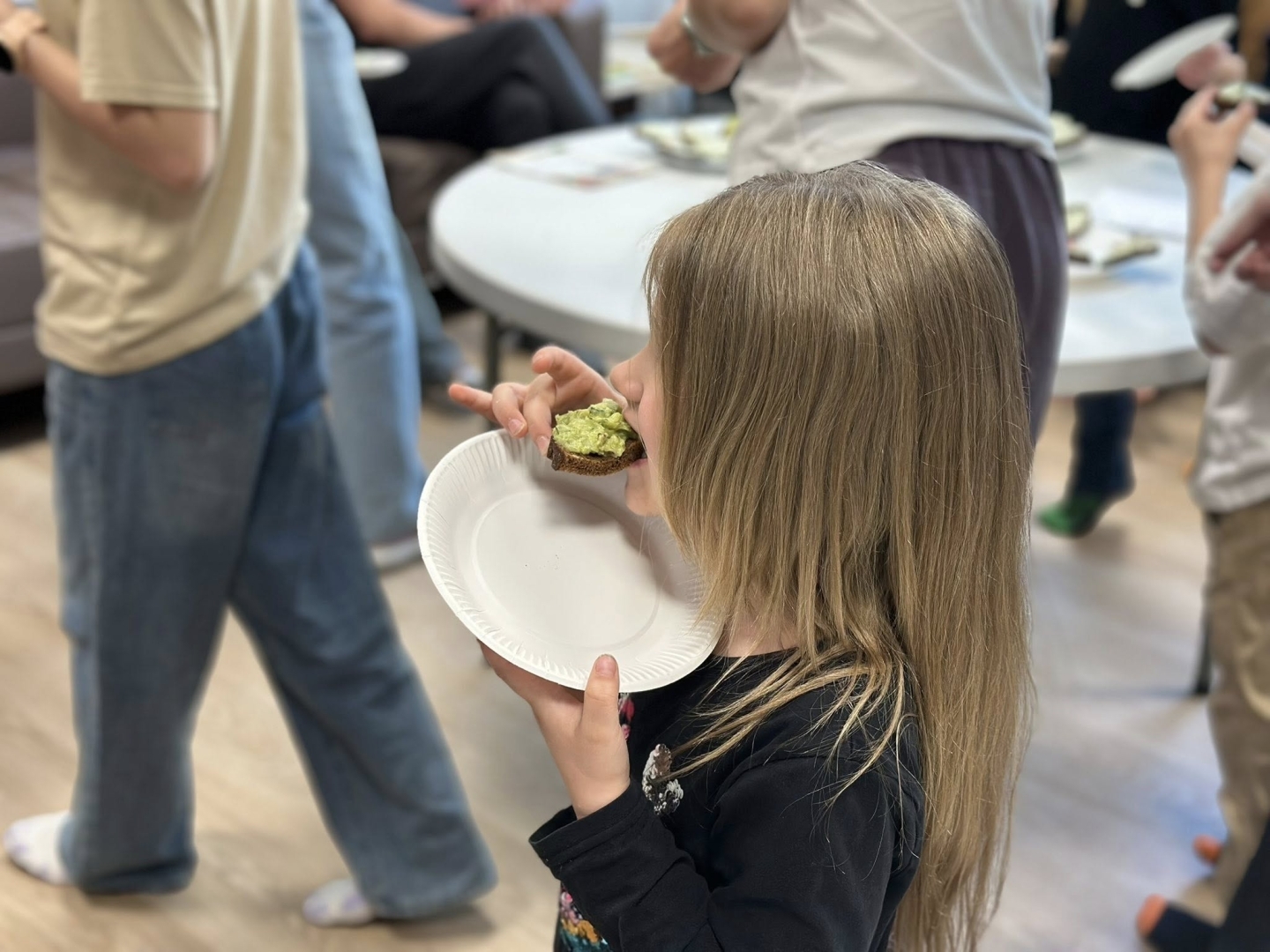 15.maijā, atzīmējot Starptautisko ģimenes dienu un Starptautisko ūdens drošības dienu, Oveselība telpās norisinājās pasākums vecākiem kopā ar bērniem. 