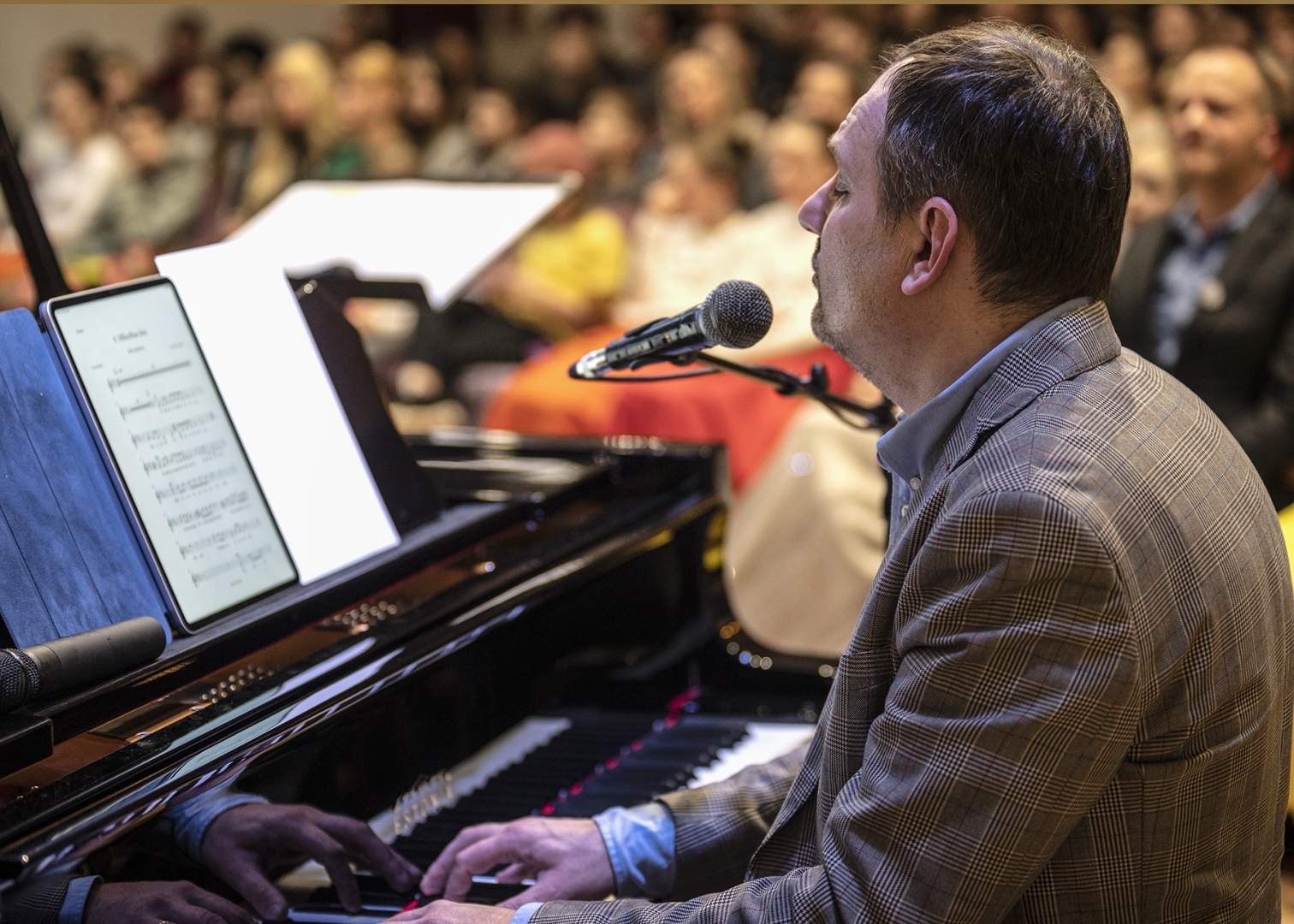 Aizvadīts koncertsarunu cikls “Muzikālās personības” ar Raimondu Tiguli