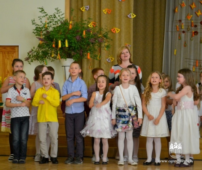 Pēdējais zvans Ogres 1.vidusskolā