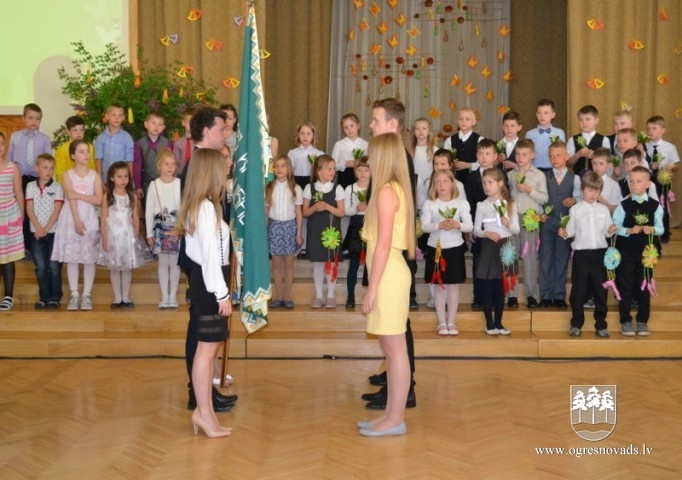 Pēdējais zvans Ogres 1.vidusskolā