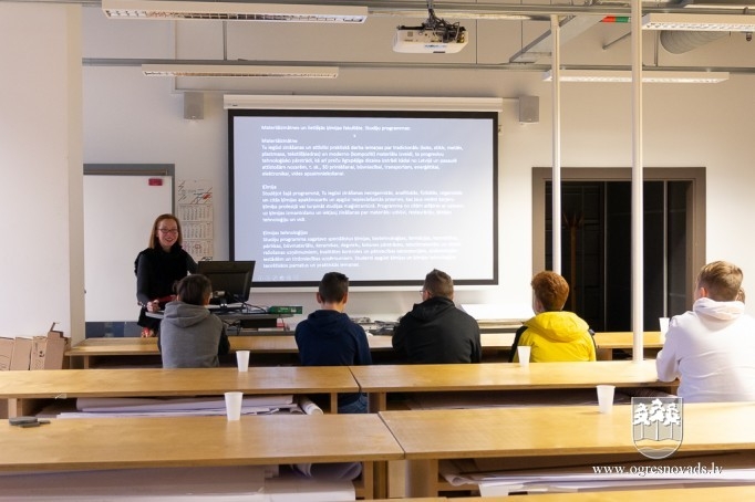RTU Bērnu un jauniešu universitātes dalībnieki viesojas Rīgas Tehniskajā universitātē!