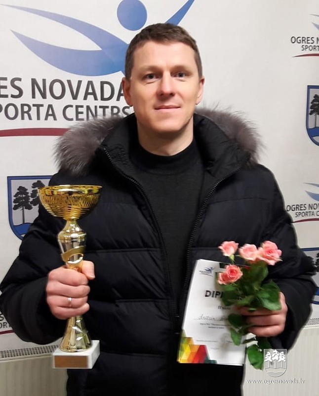 Pavasara kausu šaušanā izcīna Atis Ratnieks