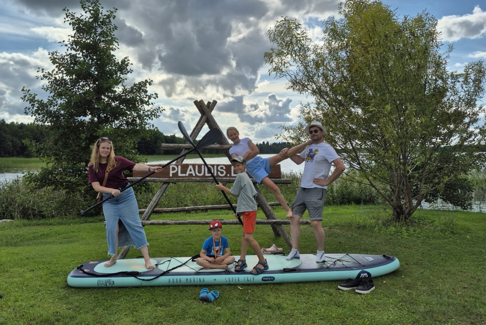 Iedzīvotāju rallijs “Iepazīsti Ogres novada uzņēmējus!”, kas divu nedēļas nogaļu laikā aicināja komandas doties pa Ogres novadu, viesoties pie vietējiem uzņēmējiem, iepazīt viņu radītos produktus un pakalpojumus un atklāt cilvēkus un stāstus, kas veido Ogres novada uzņēmējdarbības vidi.