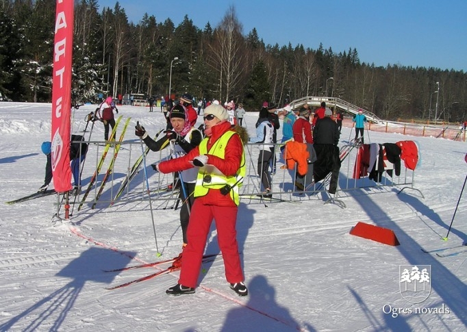 Ogres senioriem astoņas medaļas LSVS slēpošanas sacensībās