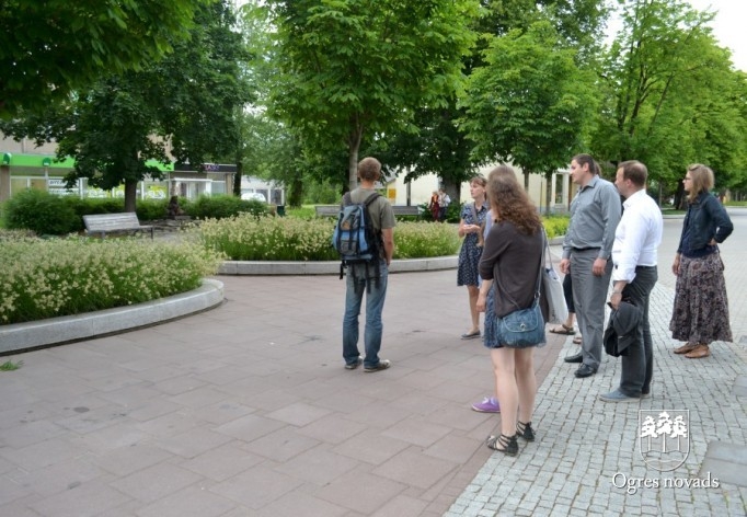Ogri rotās Mākslas akadēmijas studentu skulptūras
