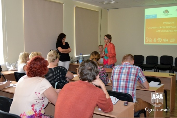 Projekta „Jauniešu drošumspējas veicināšana ārpusģimenes aprūpē”  prezentācija Ogrē