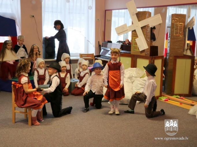 Bērnudārzs “Sprīdītis” sirsnīgi uzņem ciemos bijušos darbiniekus