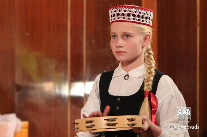 Valsts svētku koncerts Suntažos